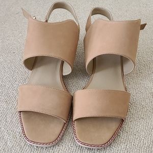 Vaneli Sandals in Tan